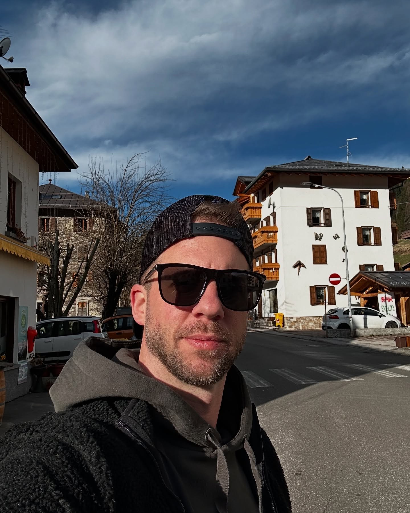 Moderátor Matúš Krnčok.