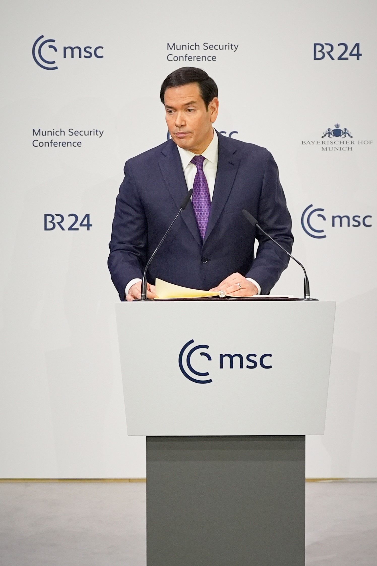 Americký minister zahraničných vecí Marco Rubio počas prejavu na Mníchovskej bezpečnostnej konferencii (MSC) v Mníchove.