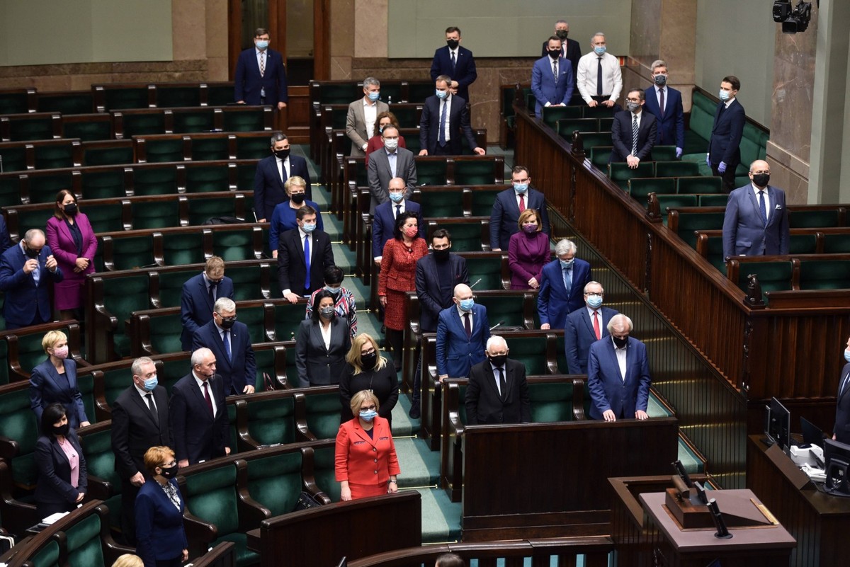 Wybór członków komisji ds. pedofilii. Dyskryminacja ze względu na alfabet