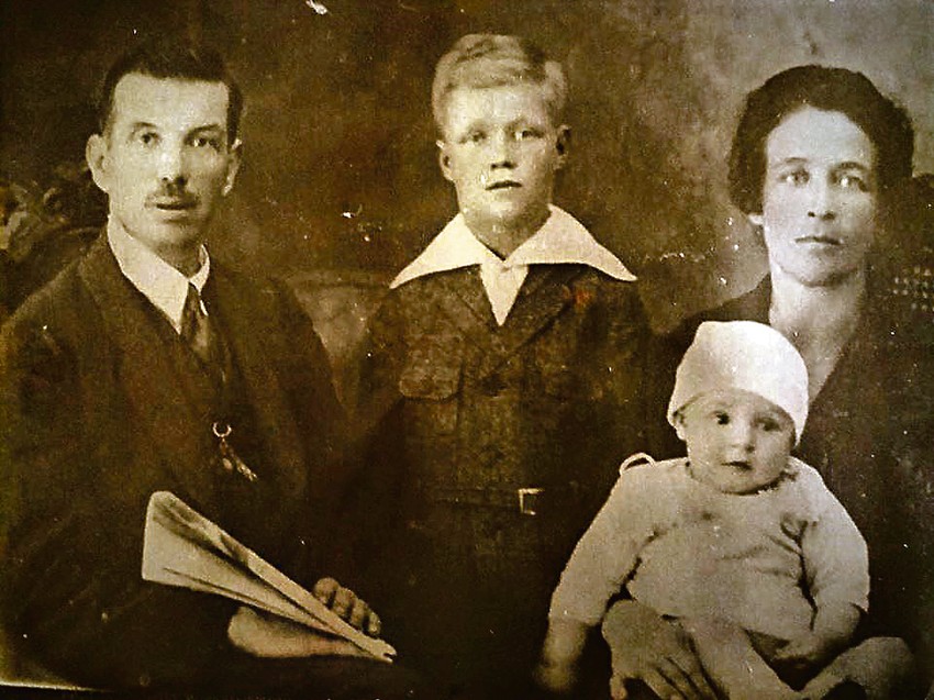 Josif, Ferdinand, Antonia i Stanislav