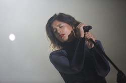 Jessie Ware oczarowała Warszawę, która jest "super" [ZDJĘCIA]