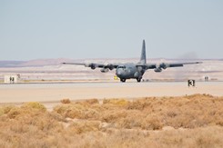 Uchodźców wywozić wojskowymi samolotami? Austria proponuje rozwiązanie