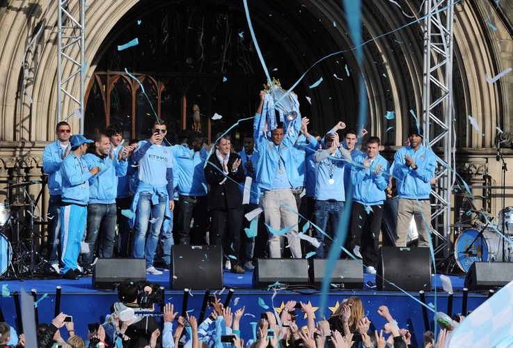 Piłkarze Manchesteru City fetują zdobycie mistrzostwa Anglii