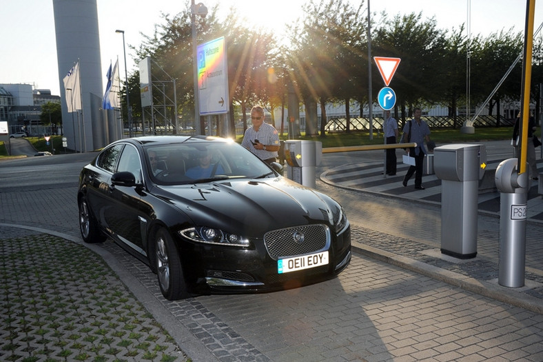 Ile pali najoszczędniejszy Jaguar wszechczasów?