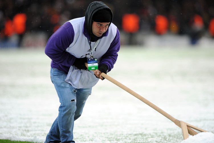 Piłkarze Galatasaray i Juventusu przegrali ze śniegiem