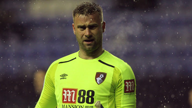 Artur Boruc na dłużej w Bournemouth. Polski bramkarz przedłużył kontrakt z Wisienkami