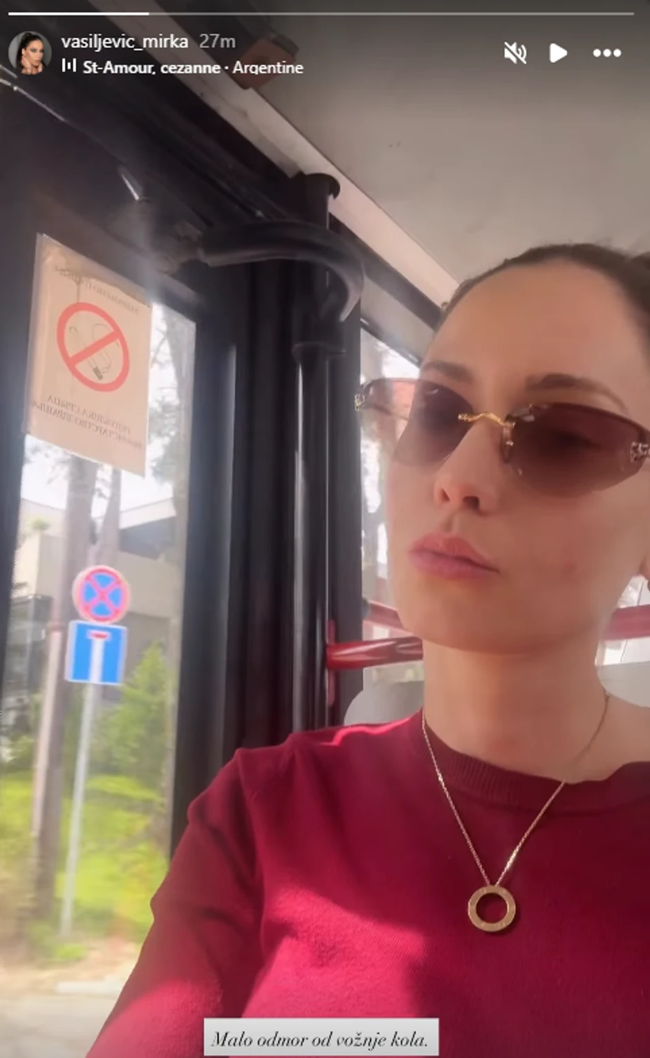 Mirka Vasiljević se vozi gradskim prevozom