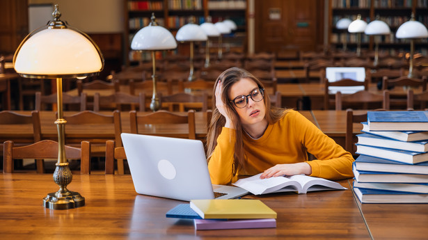 Studenci pozywają brytyjskie uczelnie za nauczanie zdalne w trakcie pandemii