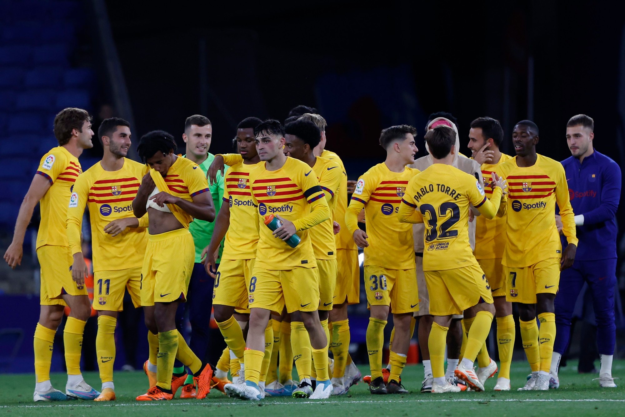 Futbalisti FC Barcelona sa po výhre nad Espanyolom stali majstrami Španielska.