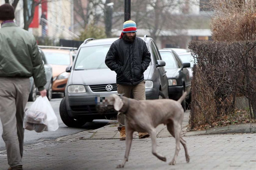 Polski aktor i kupka. Psia. Posprzątał czy nie? Sprawdź!