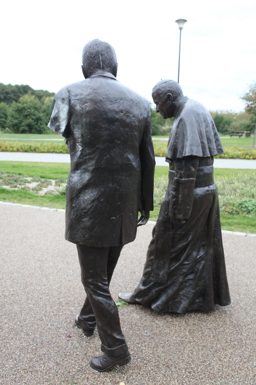 pomnik Jana Pawła II i Ronalda Reagana w Gdańsku