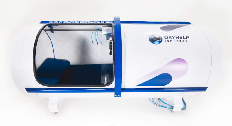 How Smart Technology in Home Hyperbaric Chambers Enhances Athletic Performance