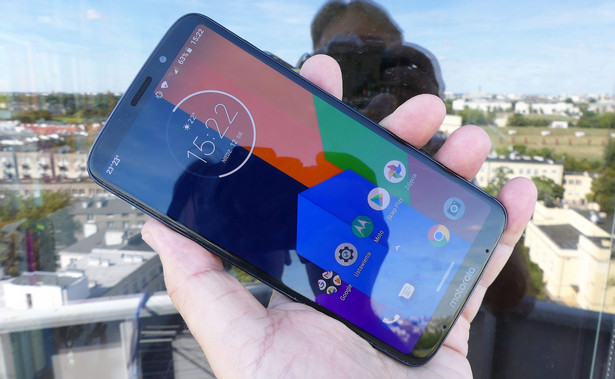 Motorola Moto Z3 Play, czyli modułowy kompromis [TESTUJEMY]