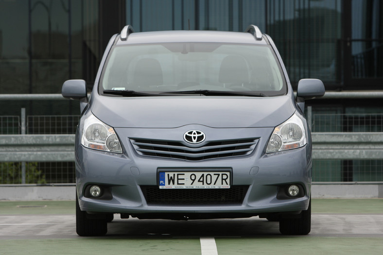 Toyota Verso 1.8 CVT: Bezstopniowo, czyli spokojnie