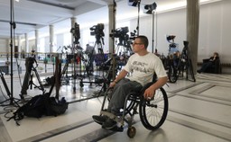 "Codziennie zapewniamy wyżywienie. Ktoś będzie musiał zapłacić". Kuchciński o kosztach protestu w Sejmie