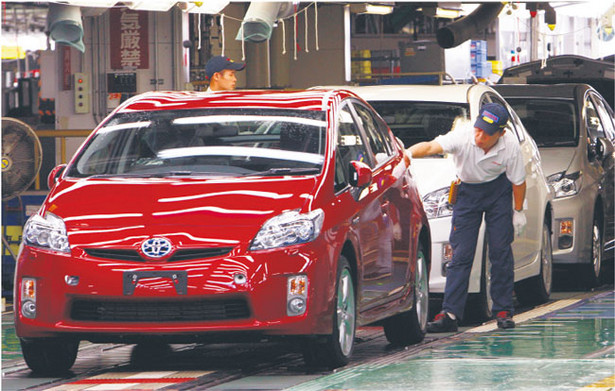 Już w przyszłym tygodniu Toyota zacznie sprzedawać urządzenie naśladujące głos silnika Fot. AP