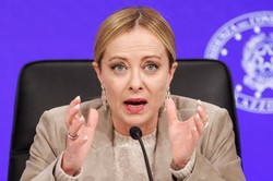 Giorgia Meloni w ogniu krytyki. "Musi wyjaśnić, po której stronie są Włochy"