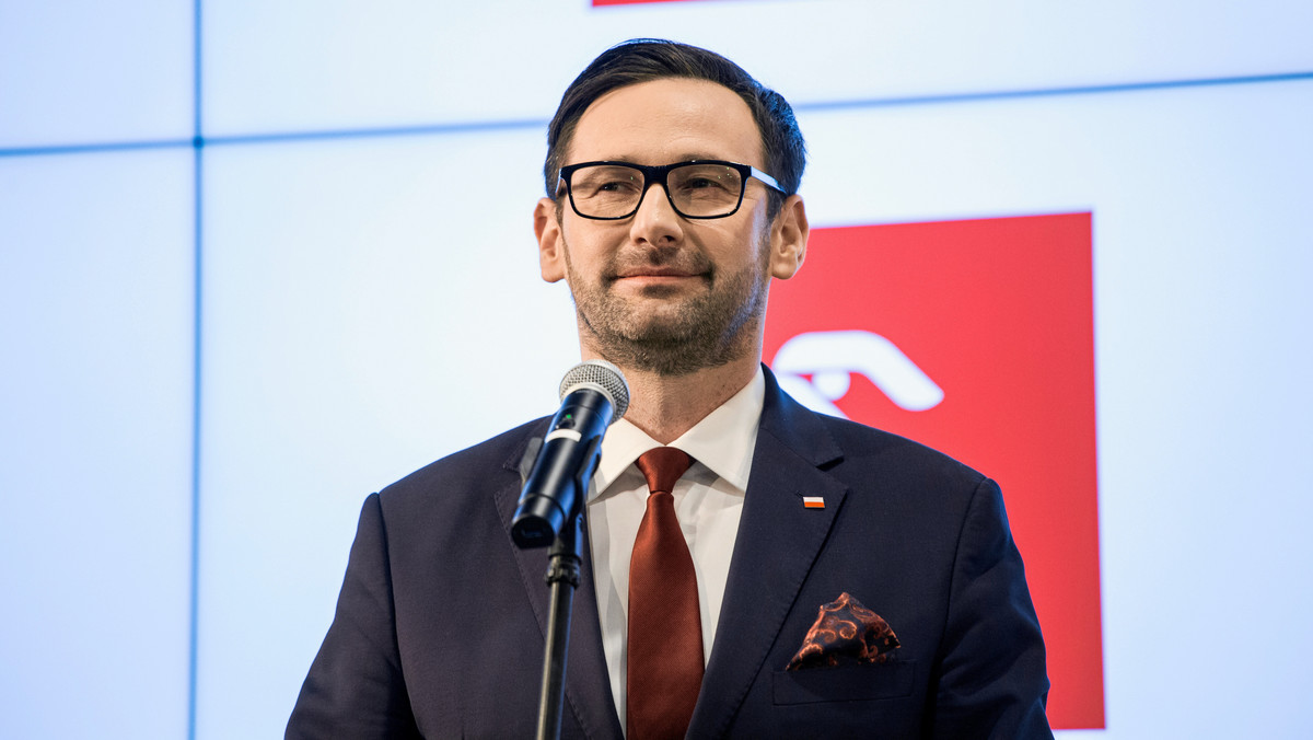 Daniel Obajtek jest jednym z dwóch wspólników w nowej firmie deweloperskiej Linda Dom. Spółka dopiero rozkręca działalność, w sumie prezes Orlenu ma udziały o wartości 7 tys. zł. Deweloperką od niedawna zajmuje się również Paulina Sala, życiowa partnerka Obajtka - ustaliła "Gazeta Wyborcza".