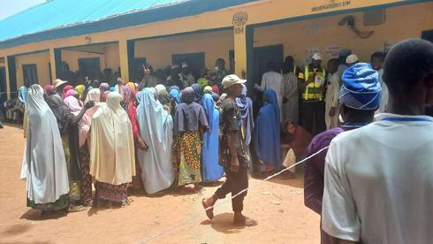 Voters queueing up at PU009, Malkohi Primary School, Namtari, Yola South LGA, Adamawa.