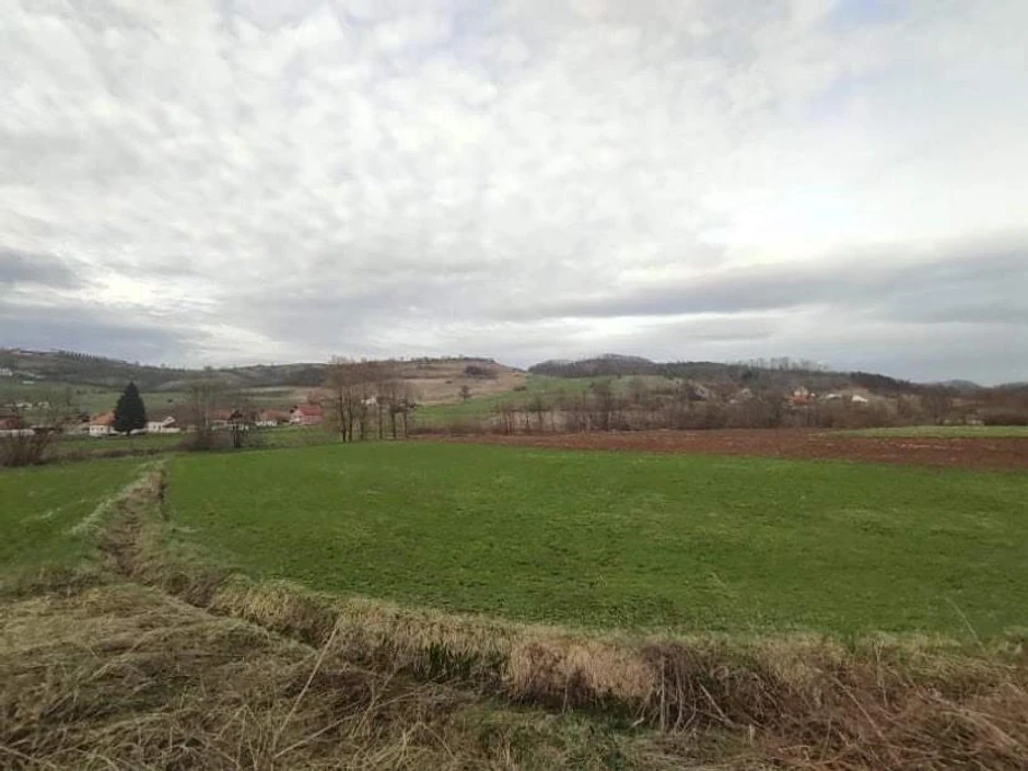 Meštani Dobrinje poručuju: Hoćemo njive i voćnjake, a ne rudnik