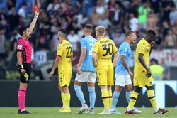 Zobacz, za co piłkarz będzie karany niebieską kartką