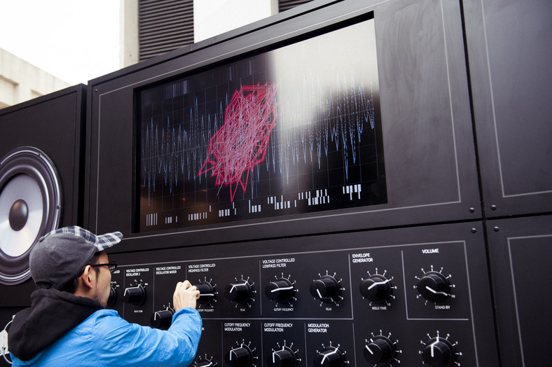 Instalacja "Human Sized Synthesizer" (fot. Red Bull)