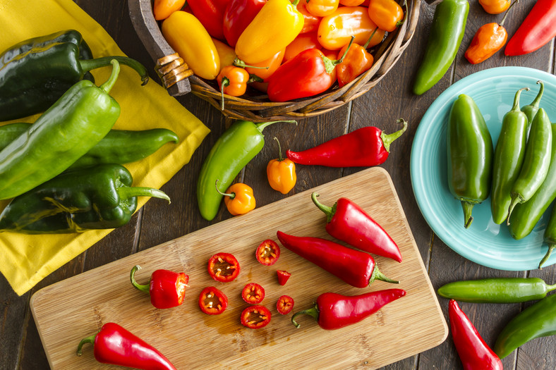 Dlaczego warto jeść papryczki chilli?
