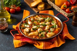 Pyszny obiad na piątek. Podajemy przepis, Ty gotujesz. Aromatyczny gulasz z ryb