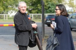 studentka zrobiła piorunujące wrażenie na jerzym treli. łączyła ich ni