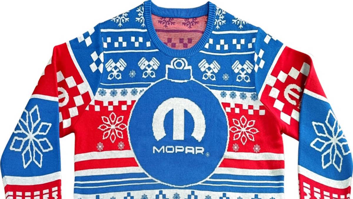 Brzydki świąteczny sweter Mopar