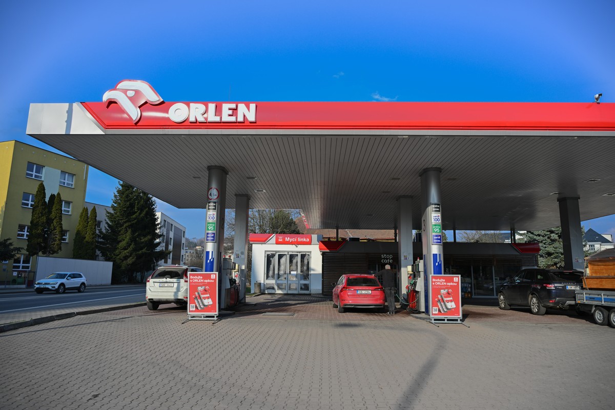 Zwrot akcji na stacjach. Orlen najpierw obniżył, teraz podnosi ceny