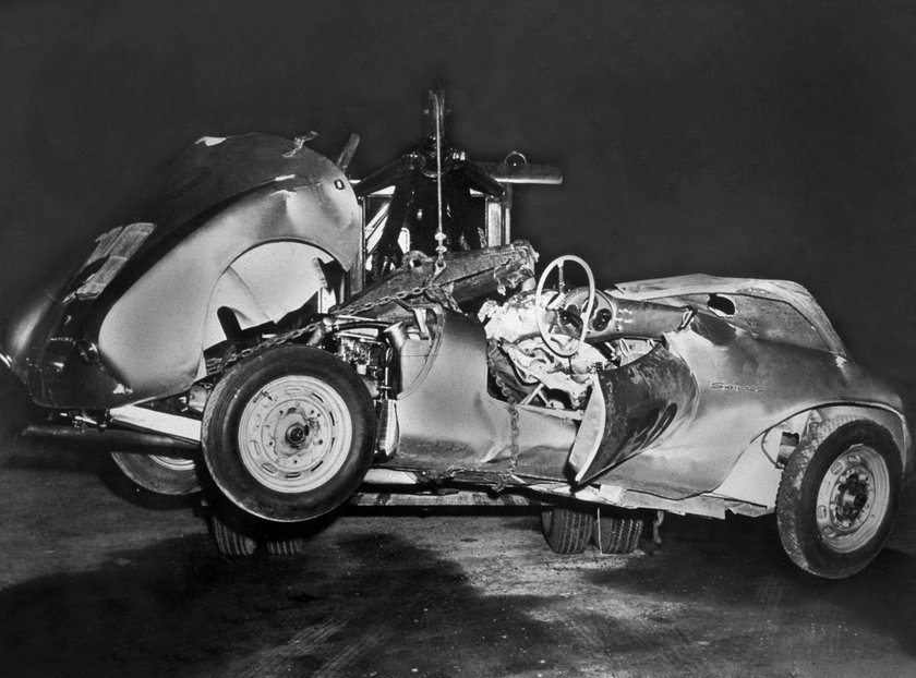 Auto Jamesa Deana po wypadku