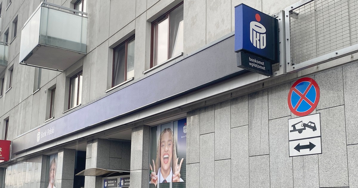 Początek poniedziałku będzie trudny dla klientów PKO BP. Bank ostrzega