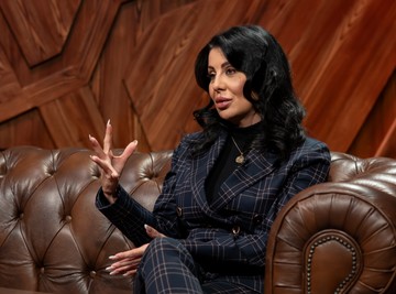 "RADILA SAM KAO ZEČICA DA BIH PREŽIVELA" Evo šta danas radi pevačica koja se pojavila u rijalitiju, pa nestala iz javnosti: IZGLEDA BOLJE NEGO IKADA! (FOTO)