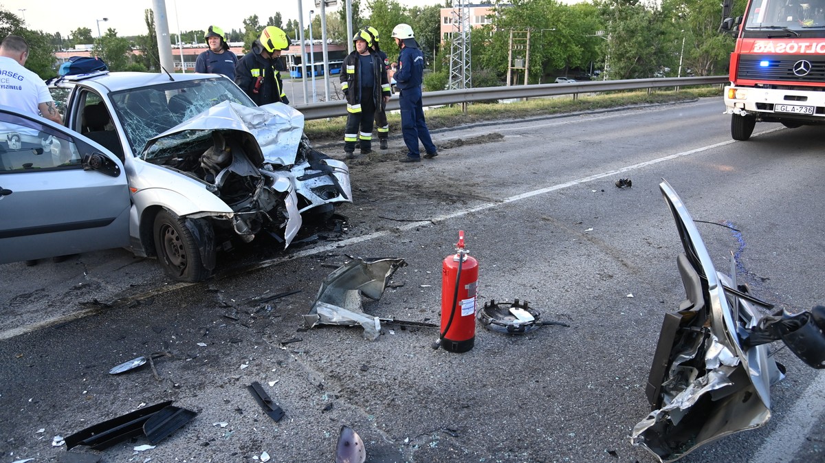 Halálos buszbaleset Budapesten