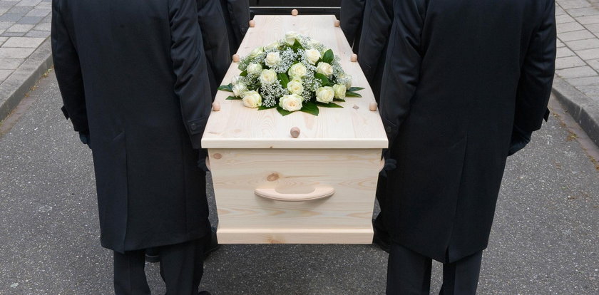 Skandal na pogrzebie 15-latka. Ksiądz o zmarłym: on nie chodził na religię