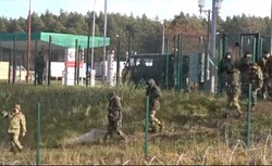 MON: W rejonie Kuźnicy przybywa uzbrojonych funkcjonariuszy białoruskich służb