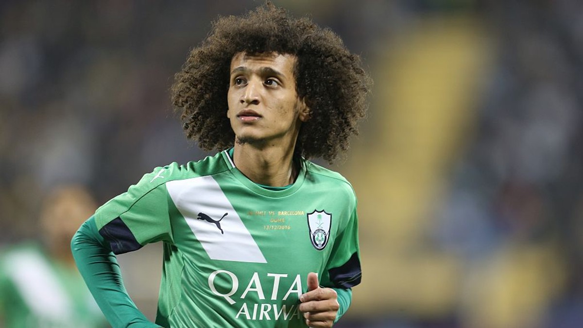 Zawodnik drużyny Al-Ain Omar Abdulrahman nazywany jest "arabskim Messim". Chociaż z wyglądu bardziej przypomina Davida Luiza, to o jego umiejętnościach mówi się wiele dobrego. Teraz ten 25-latek chciałby spróbować swoich sił w Premier League.