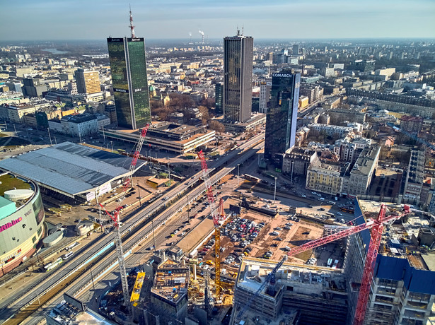 Teoretycznie należące do kolei tereny przechodzące przez centra dużych miast są żyłą złota