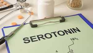 Serotonin je neurotransmiter koji pomaže u stabilizaciji raspoloženja