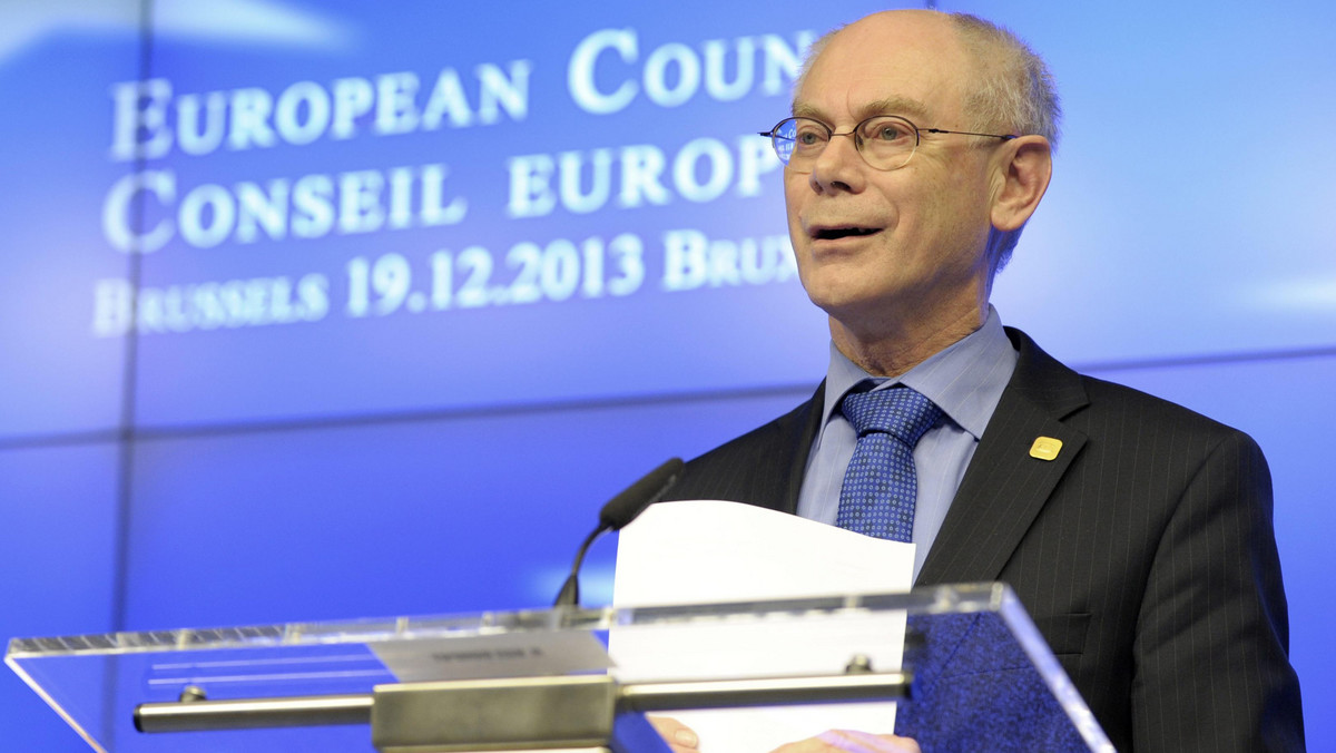 Unia bankowa to dla strefy euro największy krok naprzód od czasu jej utworzenia - ocenił na konferencji po pierwszym dniu szczytu UE szef Rady Europejskiej Herman Van Rompuy. Przywódcy udzielili politycznego poparcia uzgodnieniom ministrów ws. II filaru unii bankowej.