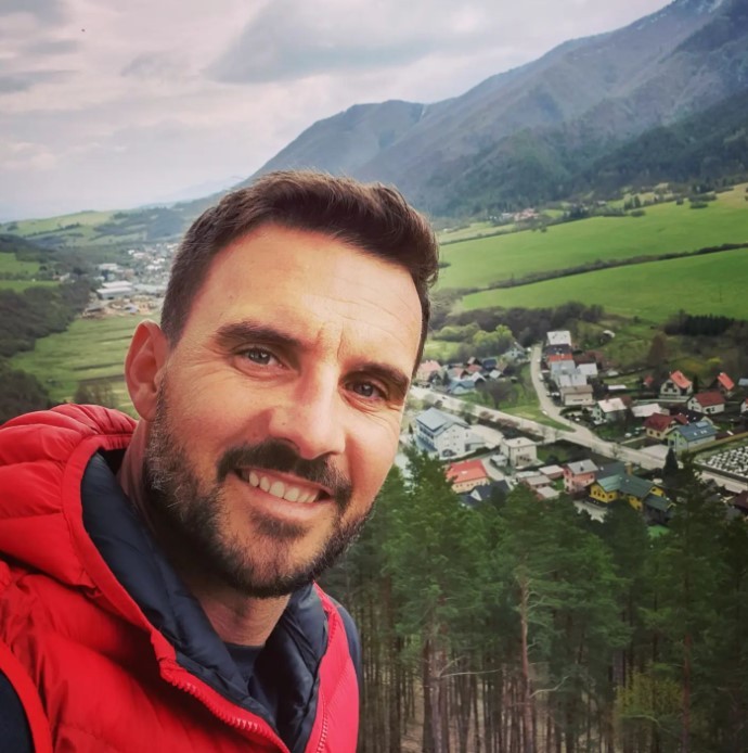 Martin Šmahel novou prácou prekvapil.