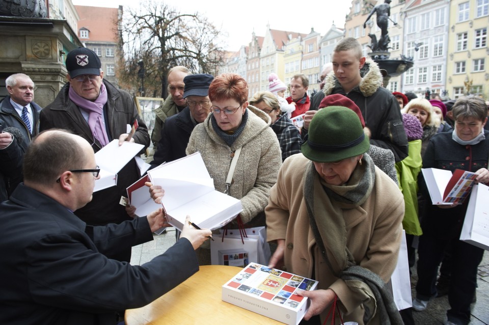 GDAŃSK ENCYKLOPEDIA GDAŃSKA INAUGURACJA