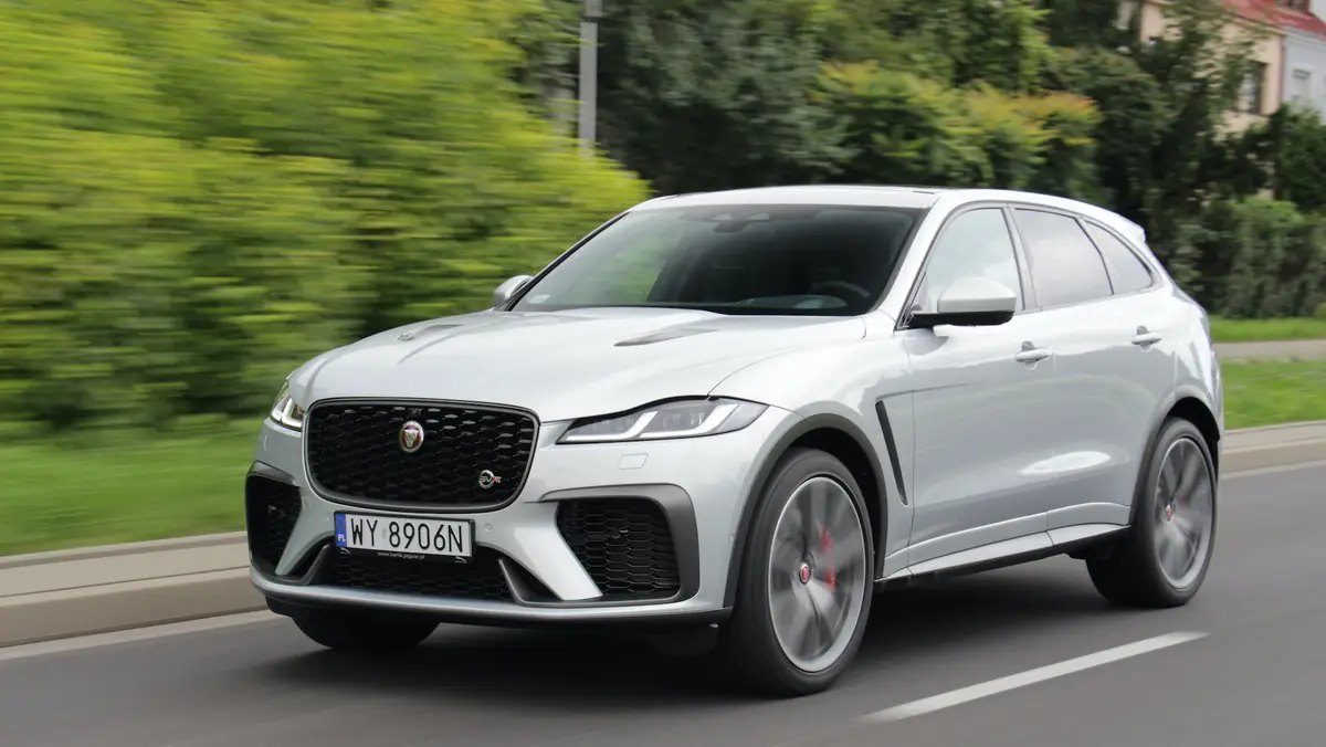 Jaguar F-Pace SVR (2021)