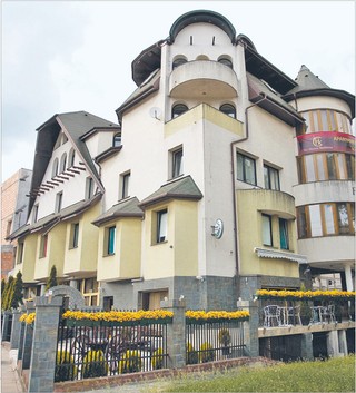 Samowola budowlana: Nie ma mocnych na warszawskiego Gargamela