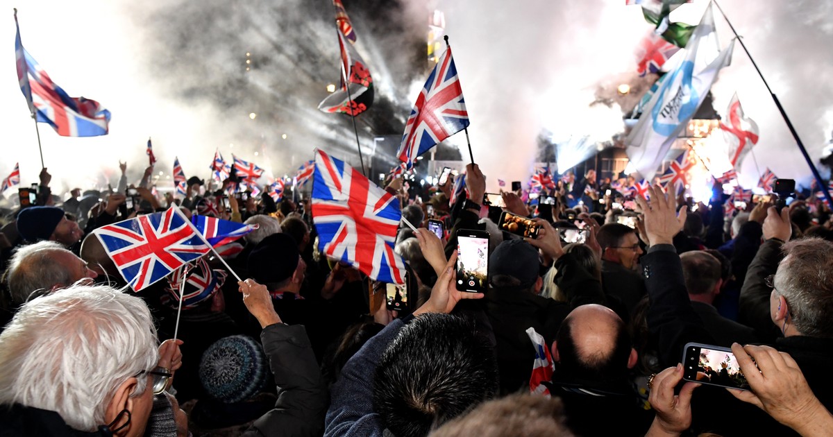 Brytyjczycy słono płacą za brexit. "Żałosna saga zmarnowanego czasu, wysiłku i pieniędzy". Wyrzucili majątek w błoto