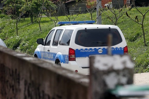 HOROR U SREBRENIKU Policija pronašla tela žene i muškarca