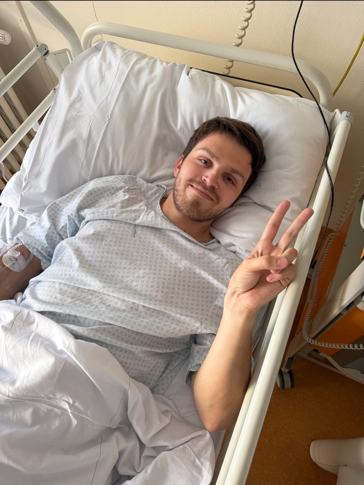 Gitarista českej skupiny Mirai Tomáš Javůrek podstúpil náročnú liečbu. 
