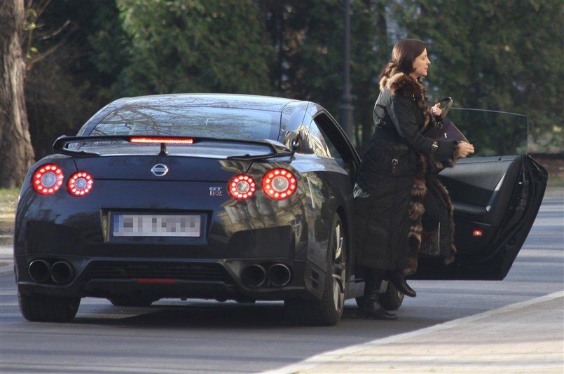 Joanna Mucha na spotkanie z premierem podjechała nissanem GT-R