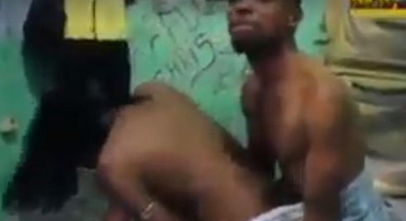 Two gay men get stuck during hot afternoon sex (Video)